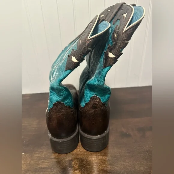 Ariat boots. Leather western boots. Ariat square toe boots. Size 9. Brown teal - Picture 3 of 8